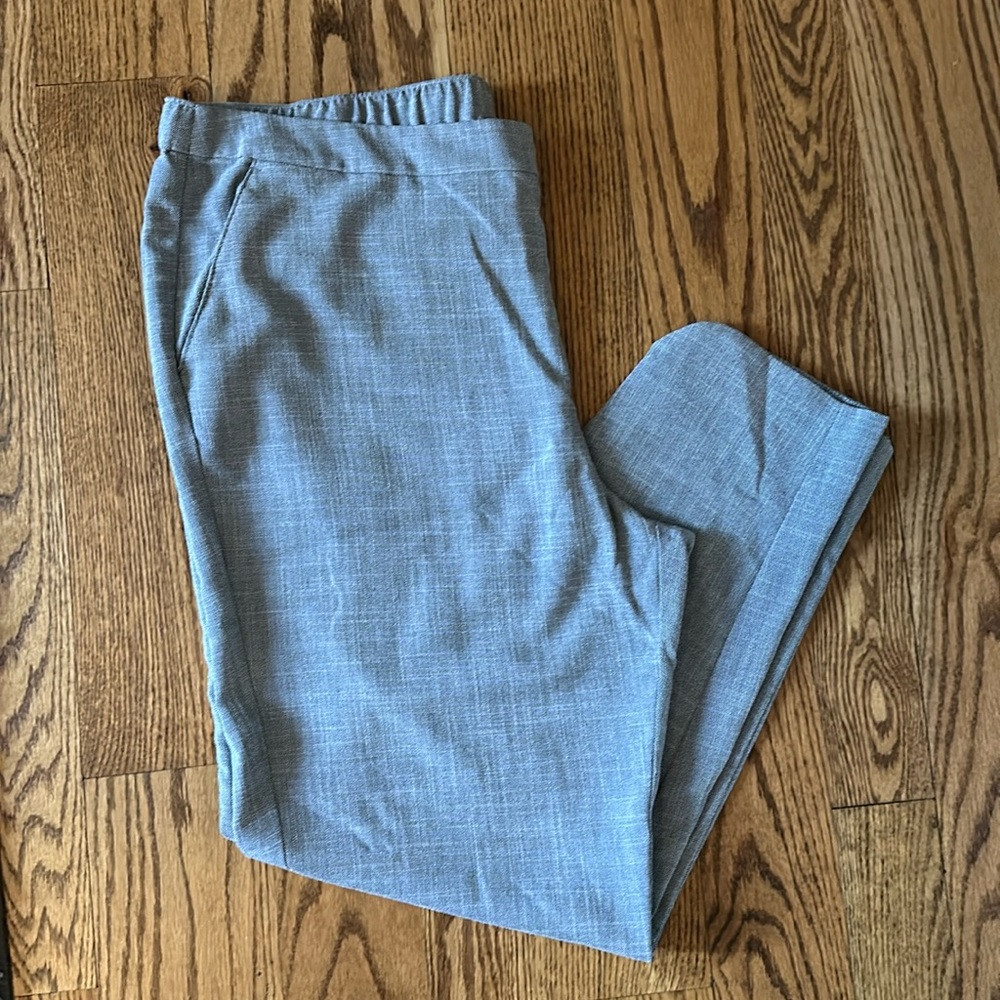 Chico’s 3.5T (18T) gray dress pants, ankle length.